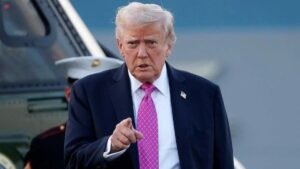 ईरान ने होर्मुज में कार्गो जहाज पर किया अटैक, Trump के सीजफायर बढ़ाने के प्रस्ताव से इनकार