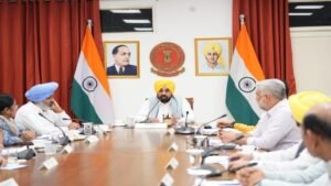 भगवंत मान सरकार ने ठेकेदारी व्यवस्था समाप्त करके पंजाब के कर्मचारियों की भलाई के लिए ऐतिहासिक फैसला लिया, 65,000 से अधिक कर्मचारी होंगे रेगुलर