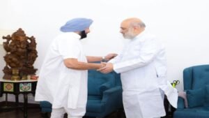 कांग्रेस में वापसी की अटकलों के बीच अमित शाह से मिले कैप्टन अमरिंदर सिंह, पंजाब की राजनीति में फिर तेज हुई चर्चाएं