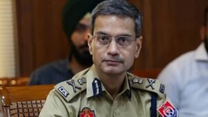 अमृतसर पुलिस का बड़ा एक्शन: अंतरराष्ट्रीय हथियार तस्करी मॉड्यूल का भंडाफोड़, 8 गिरफ्तार