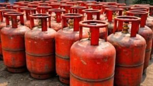 औद्योगिक और कमर्शियल LPG उपभोक्ताओं को बड़ी राहत, केंद्र ने बहाल की पूरी सप्लाई