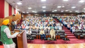 ‘मिशन रोजगार’ जारी रखते हुए मुख्यमंत्री भगवंत सिंह मान ने 355 और युवाओं को सौंपे नियुक्ति पत्र; कहा, पंजाब में सरकारी नौकरियों के लिए सिर्फ योग्यता ही एकमात्र मापदंड