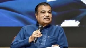 E-20 पेट्रोल पर नितिन गडकरी का बड़ा बयान, पुरानी गाड़ियों के कुछ पुर्जों पर पड़ सकता है असर