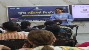 ’चिट्टा’ के खिलाफ चॉक: पंजाब की कक्षाएँ ‘युद्ध नशेआं विरुद्ध’ का अग्रिम मोर्चा बनीं